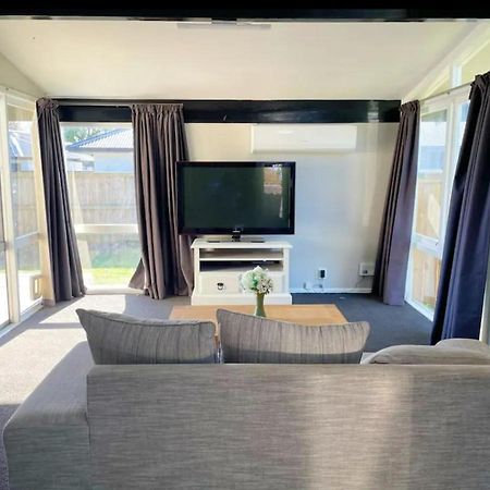 3 Bedroom Family House In Excellent Location 汉密尔顿 外观 照片